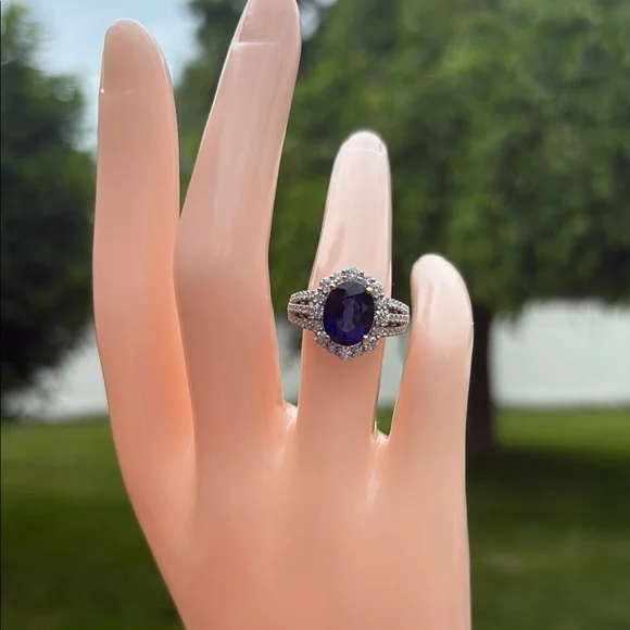 18kt White Gold 4.7 TCW Lab Grown Sapphire and Natural Diamond Ring Size 6.5 - Picture 4 of 12